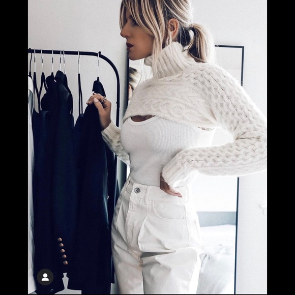 Zara Cable Knit Sleeve Scarf 